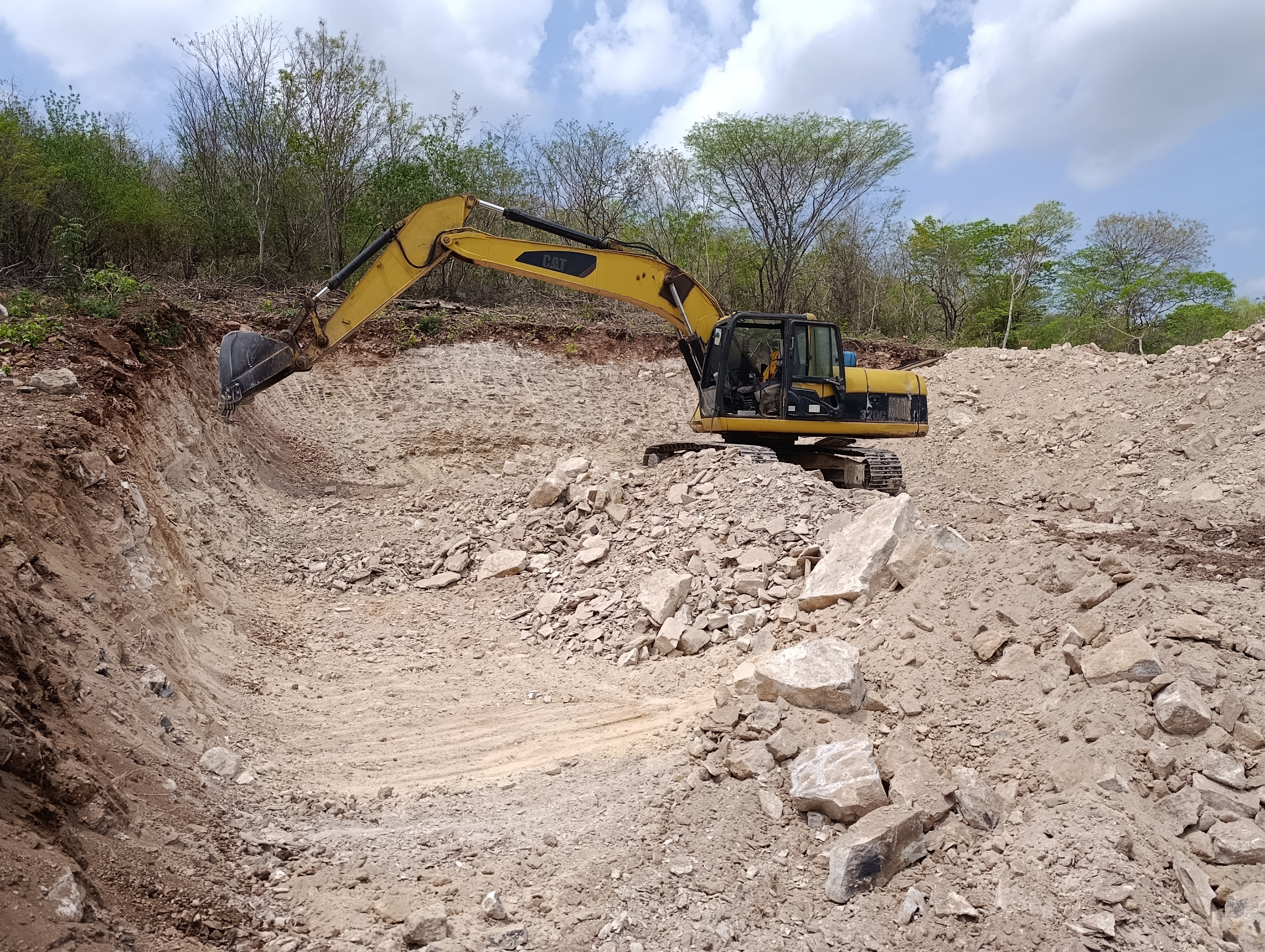 Caterpillar 320C 2000 - Image 4