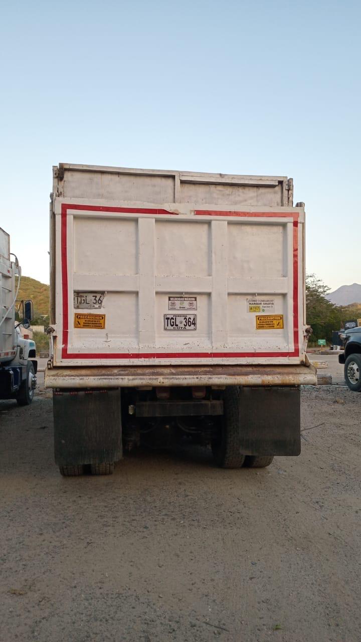 Freightliner M2-112 2012 - Image 2