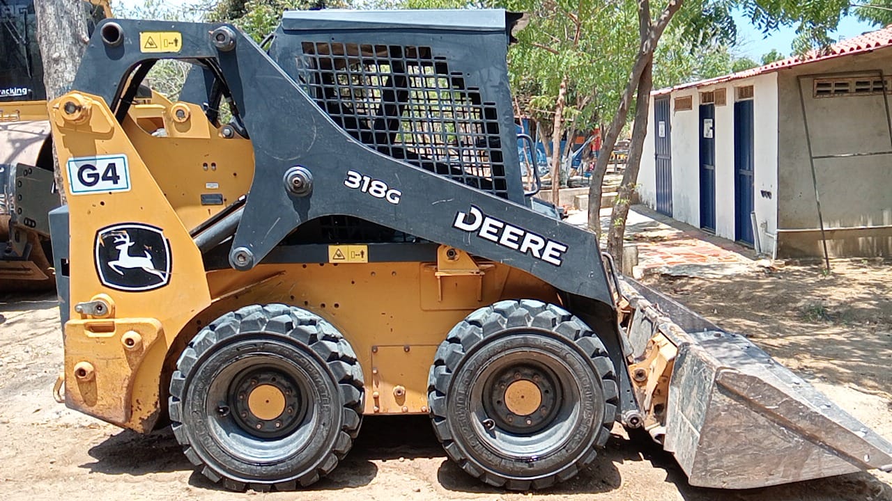 John Deere 318G 2022 - Image 3