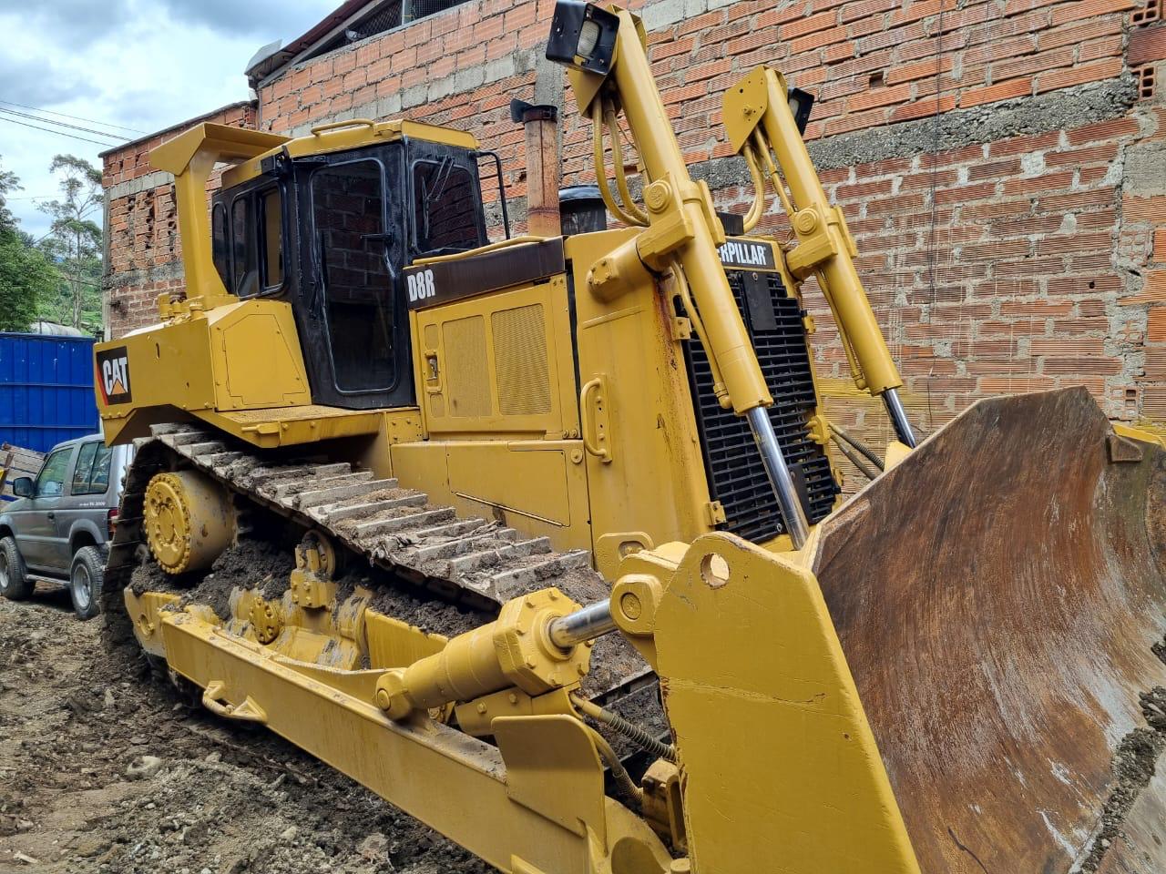 Caterpillar D8R 2000 - Image 4