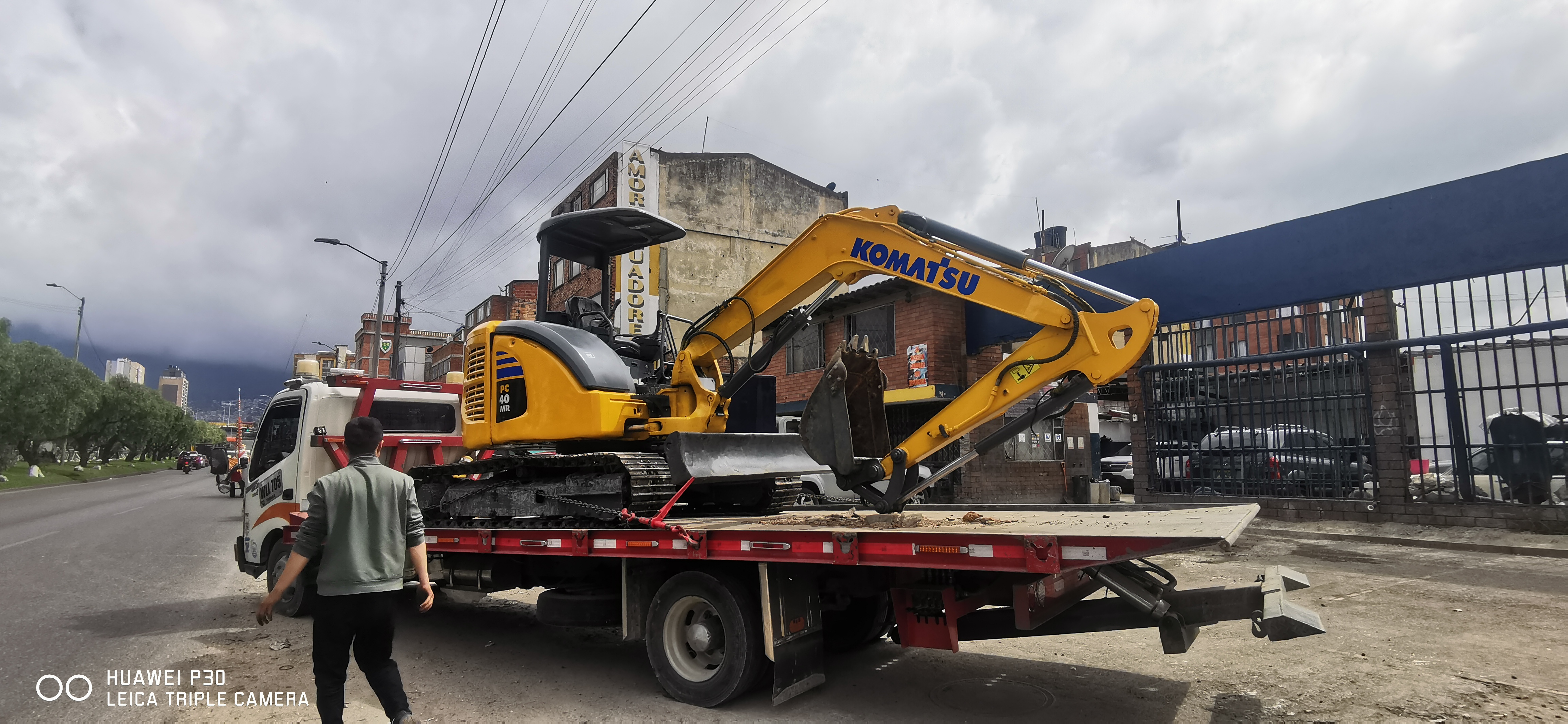 Komatsu PC40MR-2 2003 - Image 2