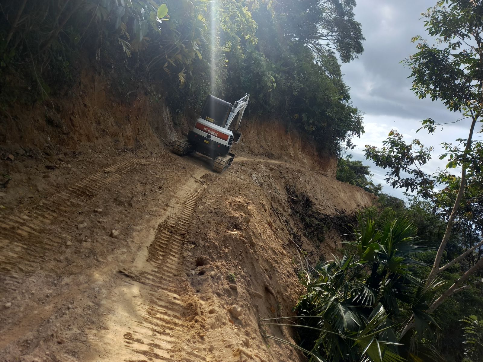 Bobcat E45 2016 - Image 3