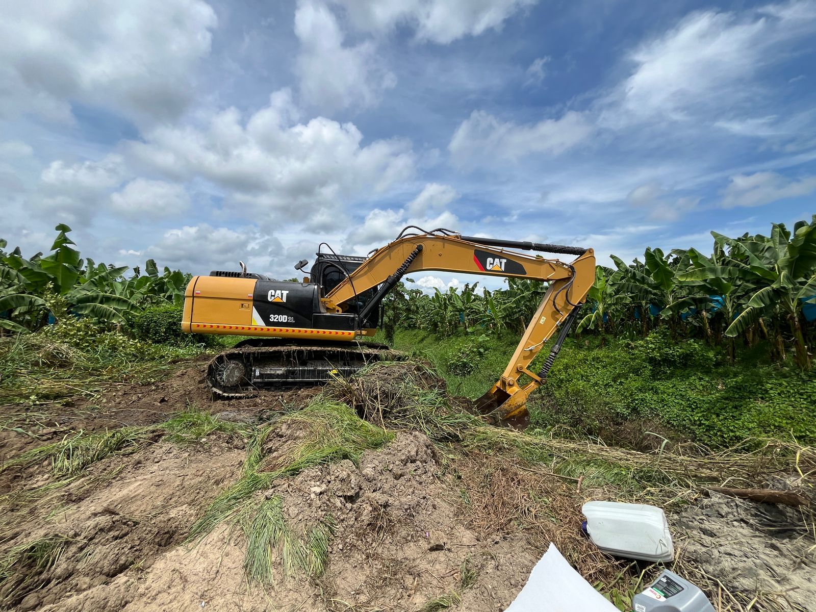 Caterpillar 320D 2017 - Image 2