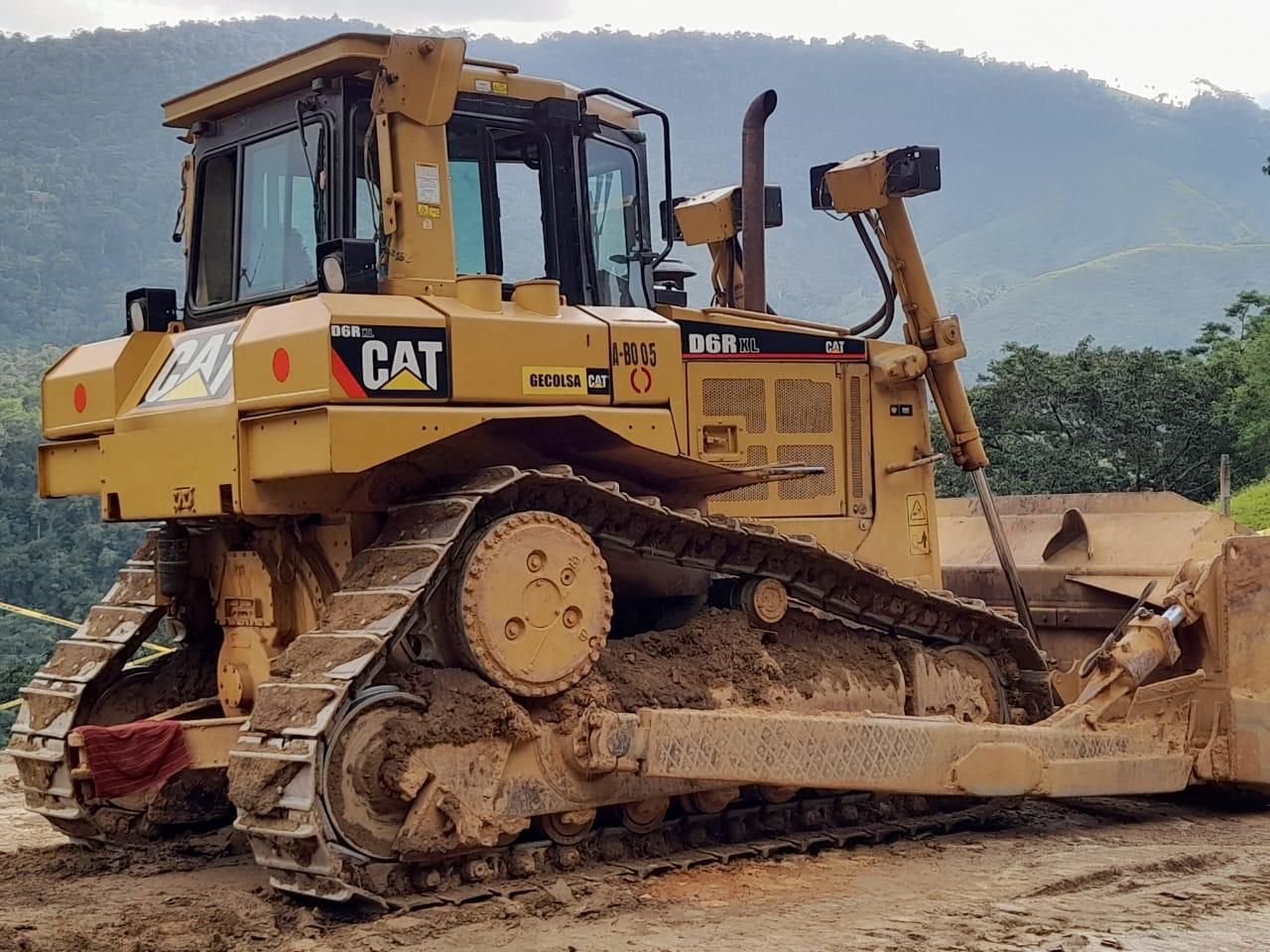 Caterpillar D6R3 2006 - Image 4